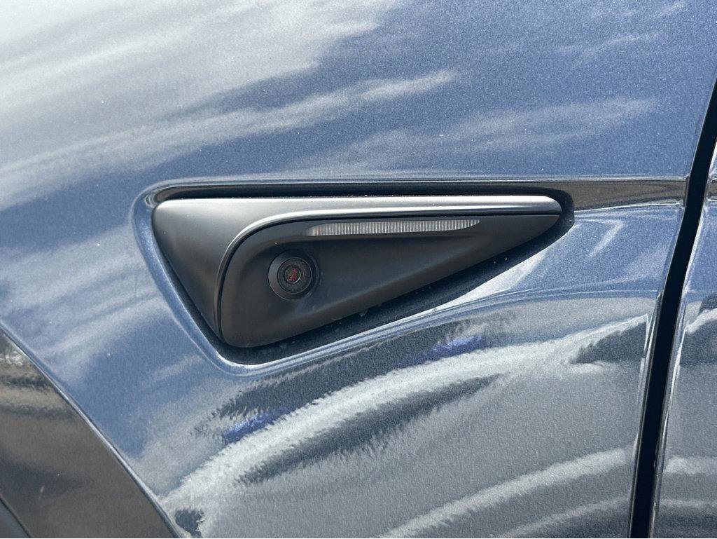 Used 2024 Tesla Model Y Performance AWD/4WD image 37