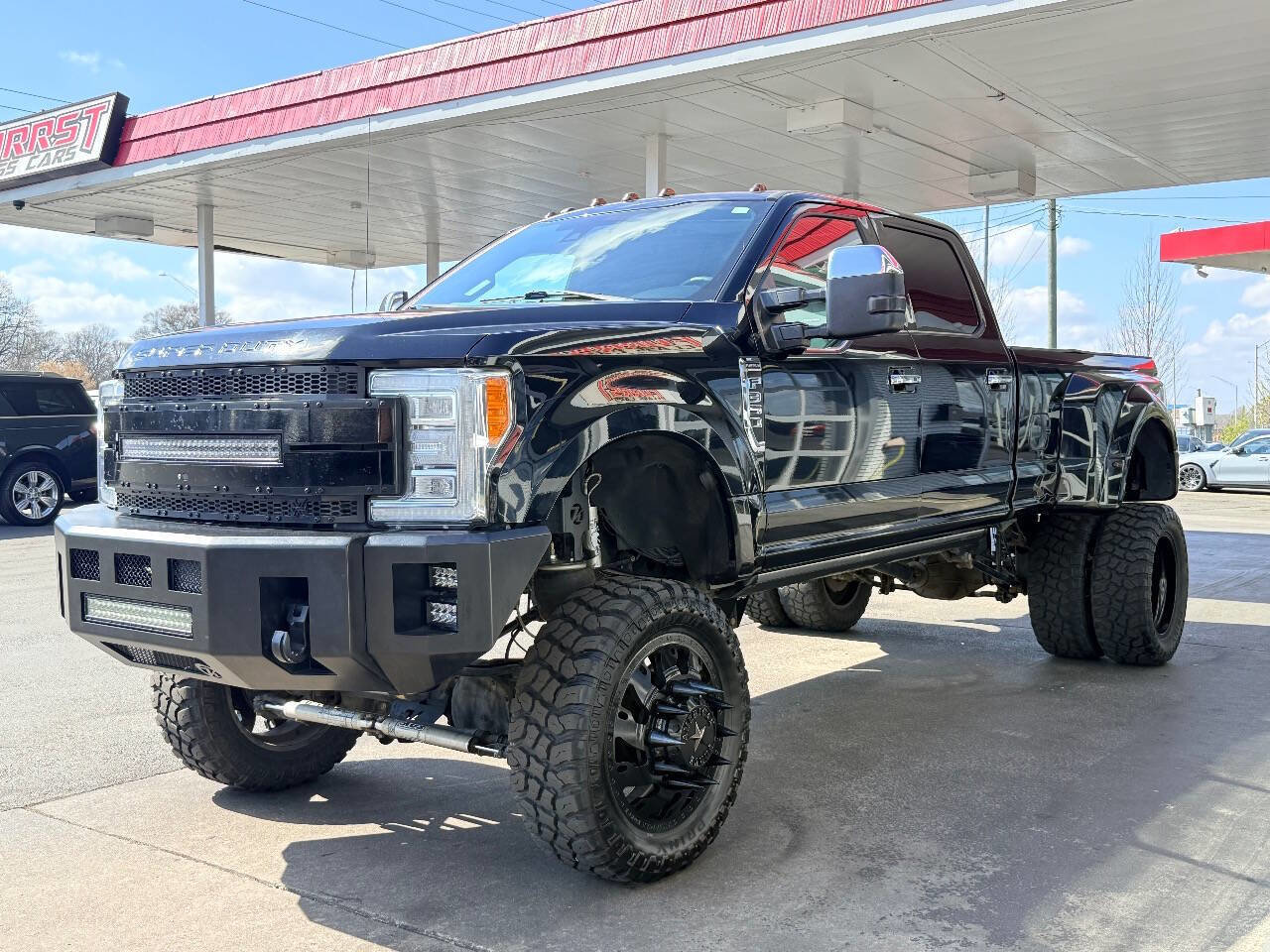 Used 2017 Ford F350 Platinum w/ Platinum Ultimate Package image 9