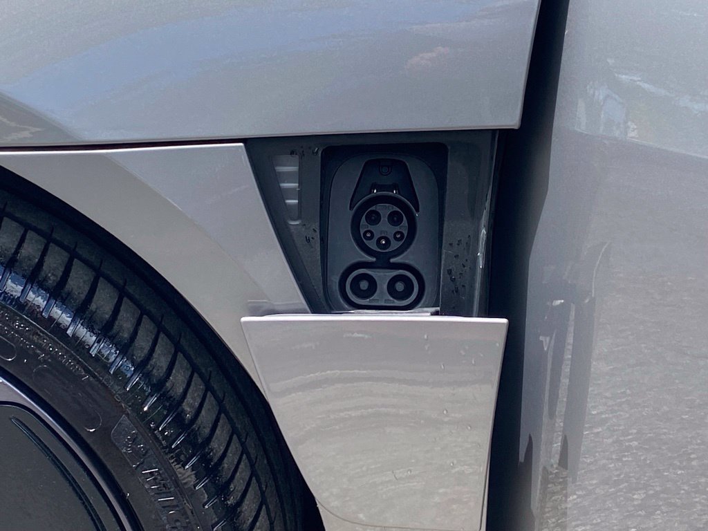 Used 2024 Lucid Air Pure RWD image 12
