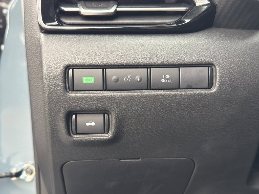 Used 2024 Nissan Sentra SR w/ SR Premium Package image 23