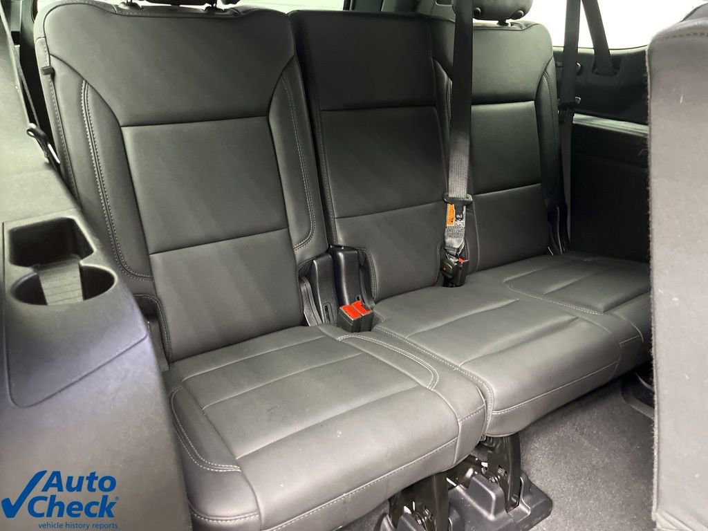 Used 2025 Chevrolet Suburban Z71 image 22