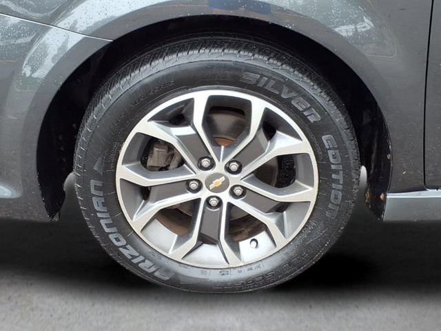 Used 2017 Chevrolet Sonic LT FWD image 10
