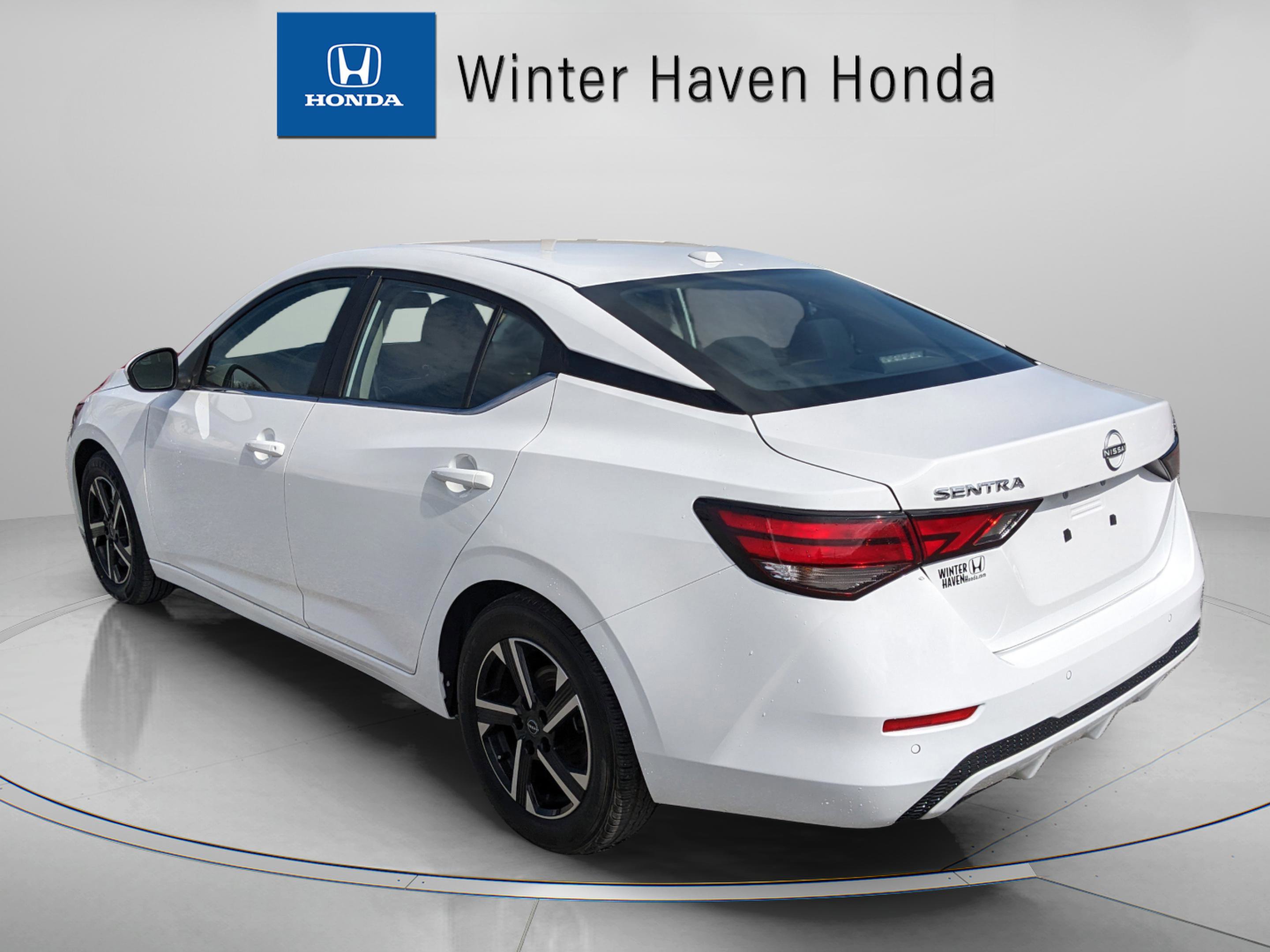Used 2024 Nissan Sentra SV image 6