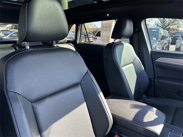 Used 2020 Volkswagen Atlas Cross Sport SE w/ Panoramic Sunroof Package image 10