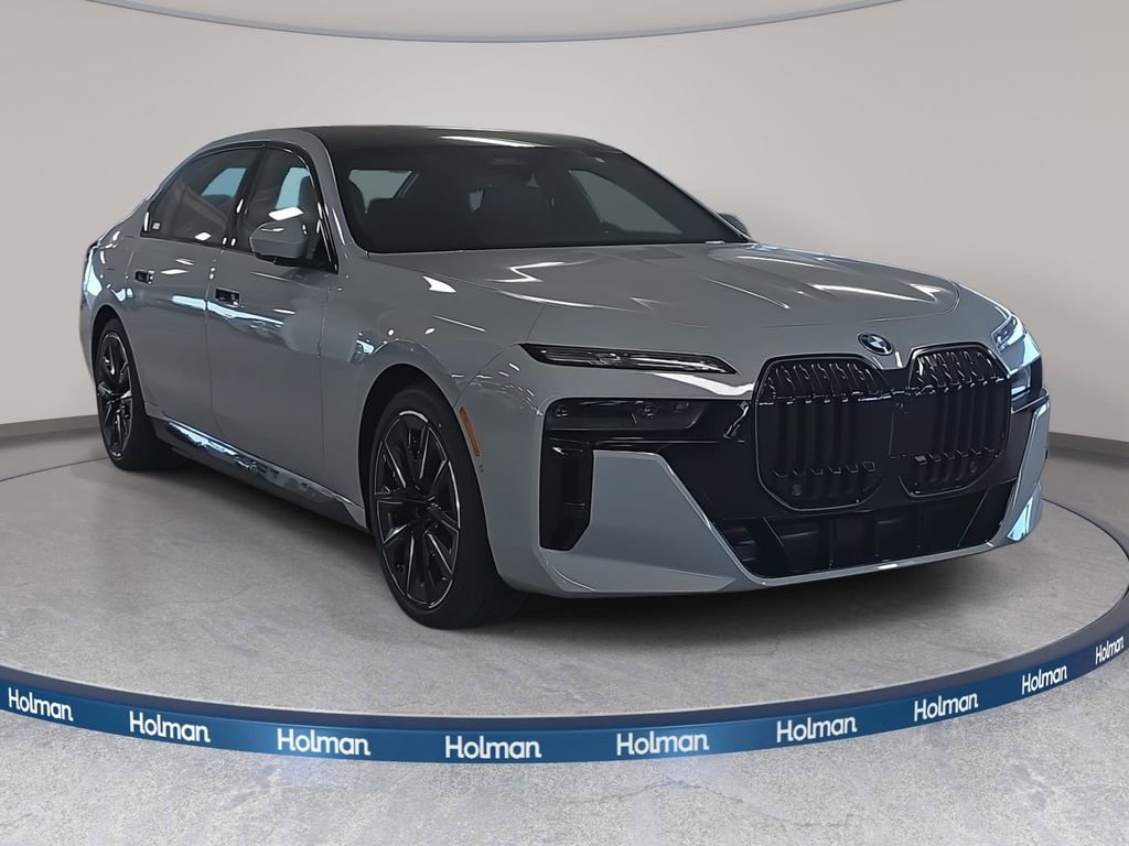 New 2026 BMW 750e xDrive w/ Executive Package image 3