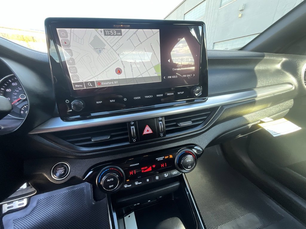 Used 2023 Kia Forte GT-Line image 16