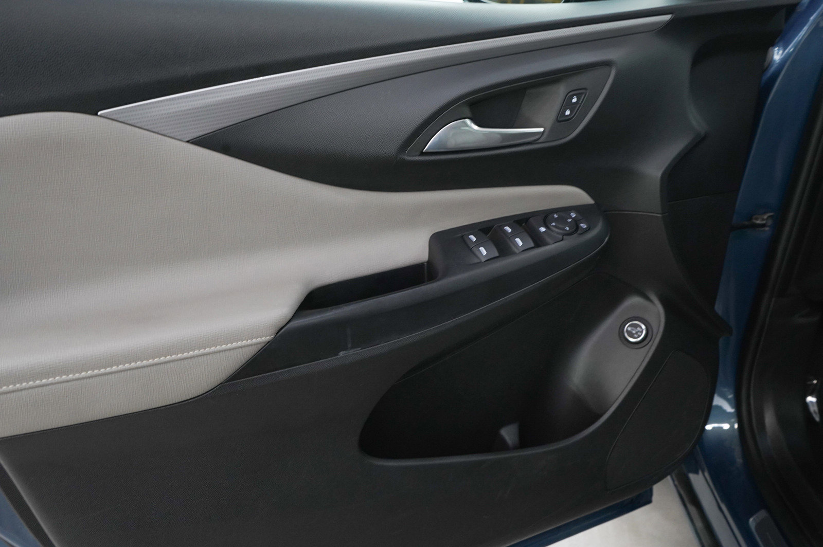 Used 2024 Buick Envista Avenir FWD image 23