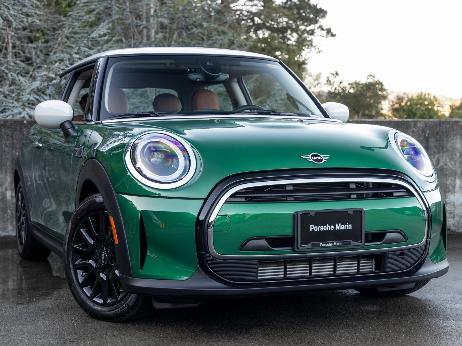 Used 2023 MINI Cooper 2-Door Hardtop w/ Signature Upholstery Package image 9