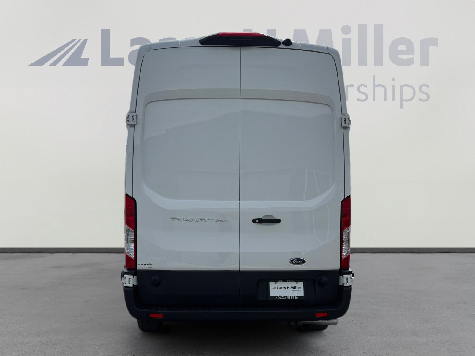 Used 2025 Ford Transit 250 148 High Roof image 4