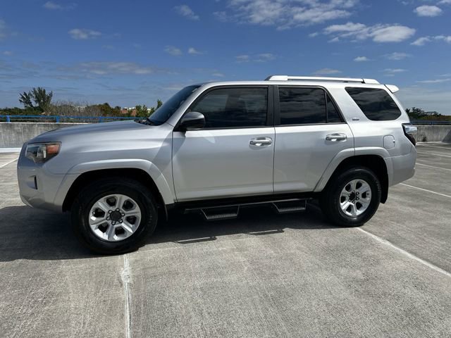 Used 2018 Toyota 4Runner SR5 AWD/4WD image 14
