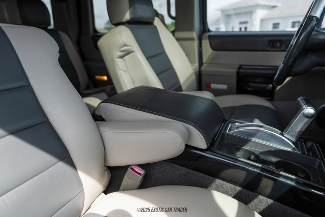 Used 2004 HUMMER H2 w/ Preferred Equipment Group image 60