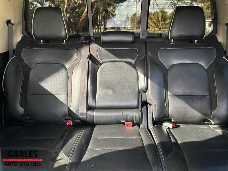 Used 2020 RAM 1500 Laramie RWD image 24