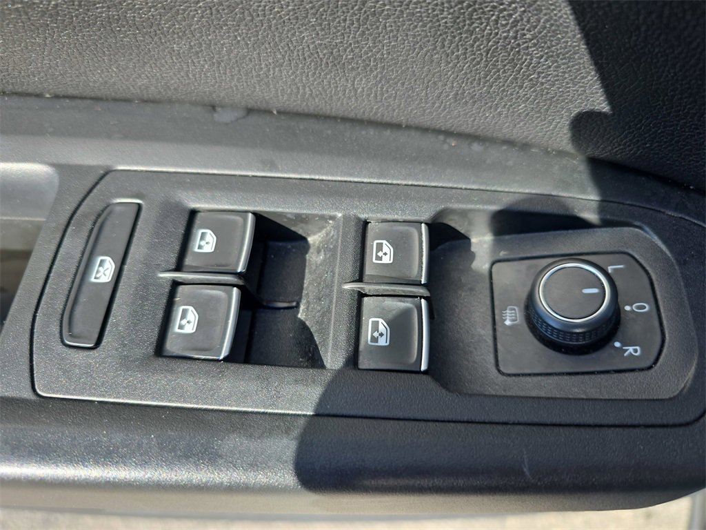 Used 2018 Volkswagen Atlas SE image 24