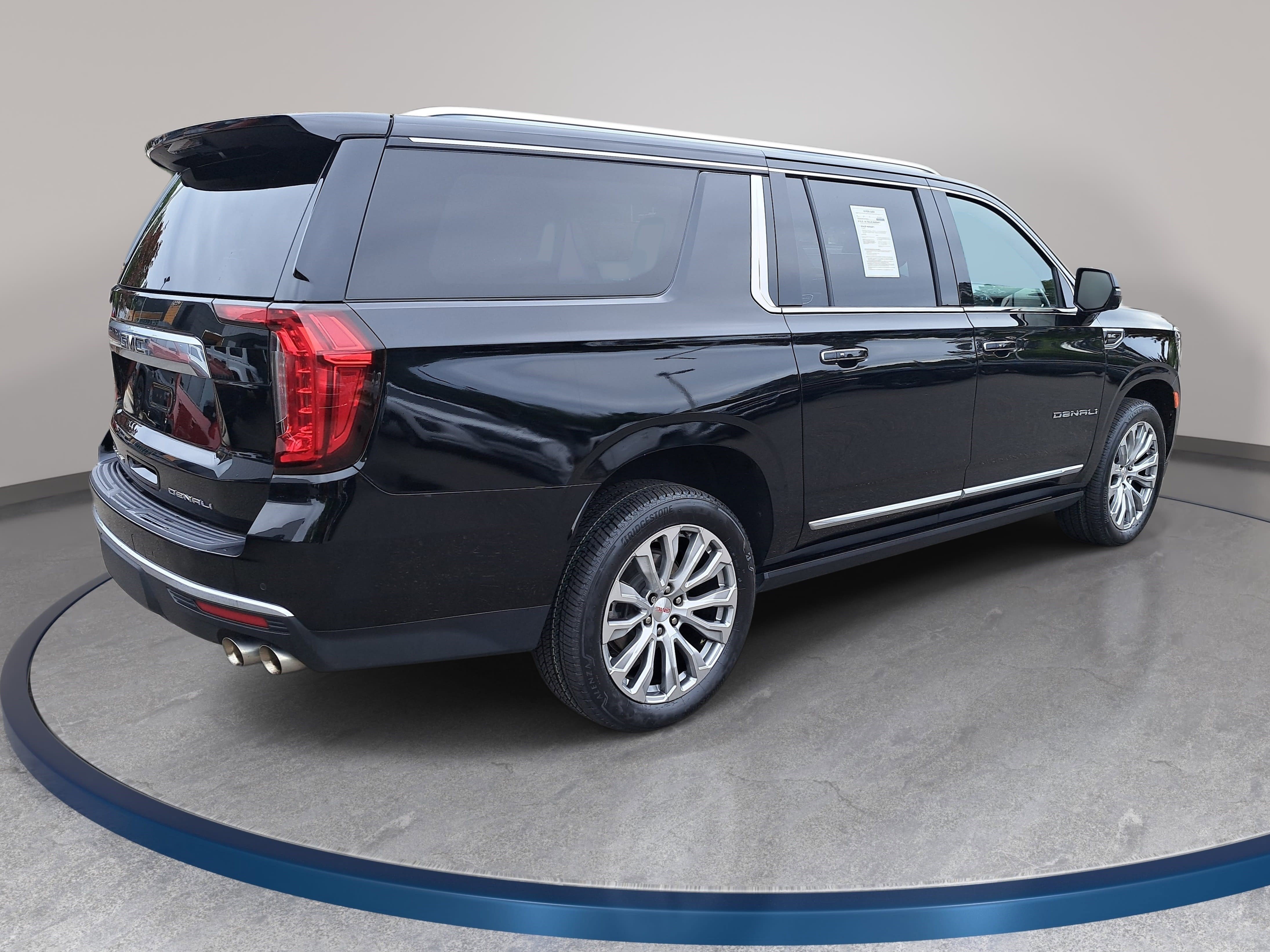 Used 2022 GMC Yukon XL Denali w/ Max Trailering Package AWD/4WD image 5