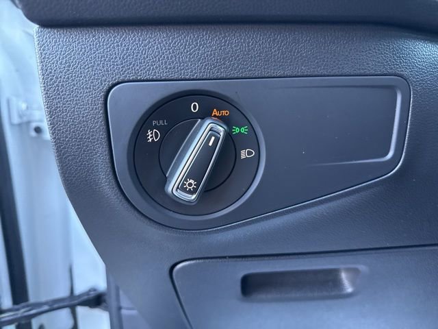 Used 2021 Volkswagen Tiguan SE R-Line w/ 3rd Row Seat Package image 11