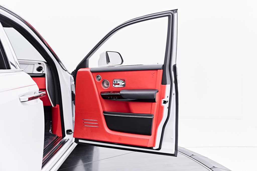 Used 2021 Rolls-Royce Phantom Sedan RWD image 34