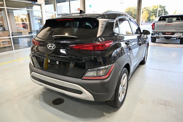 Used 2022 Hyundai Kona SEL w/ Cargo Package image 5