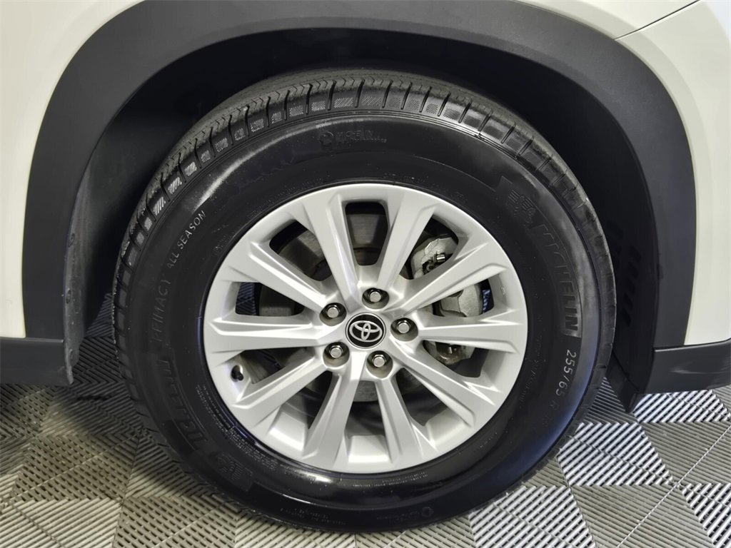 Used 2024 Toyota Grand Highlander FWD image 18