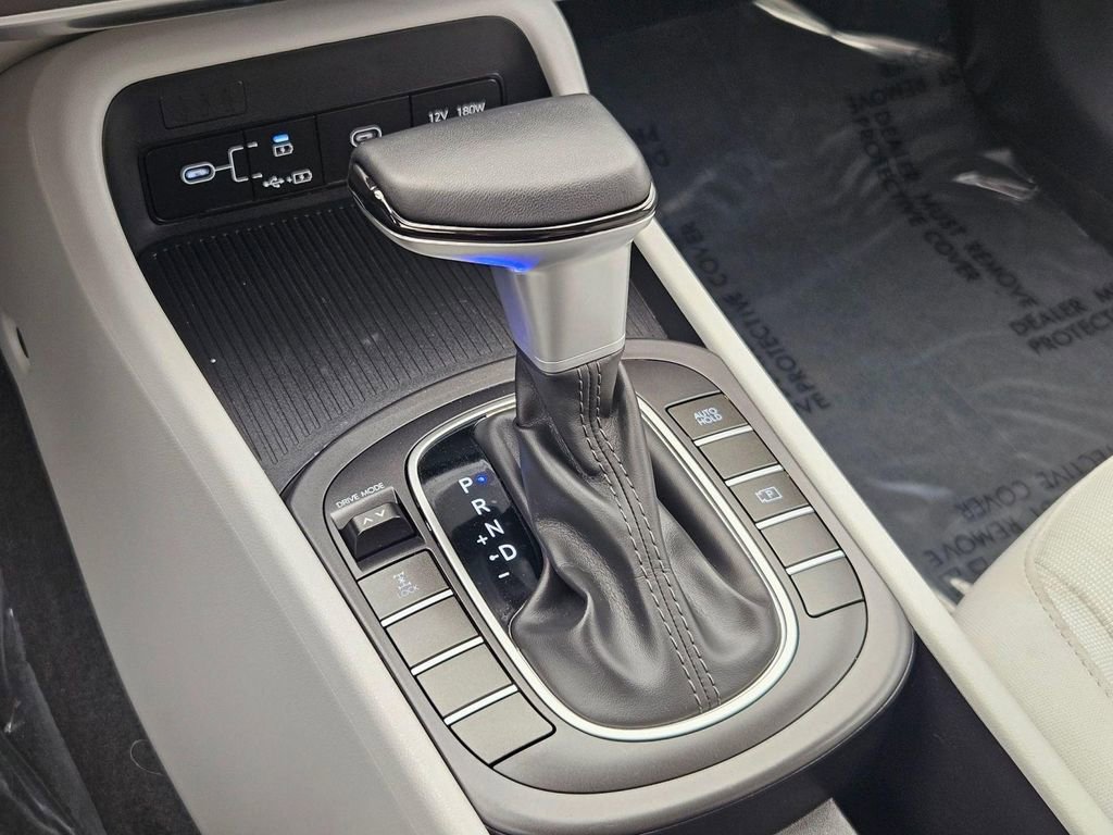 Certified 2025 Hyundai Kona SEL image 20