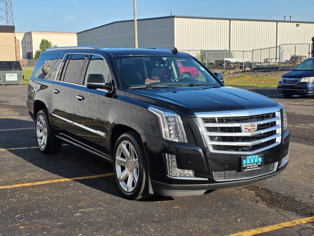 Used 2015 Cadillac Escalade ESV Premium AWD/4WD image 3