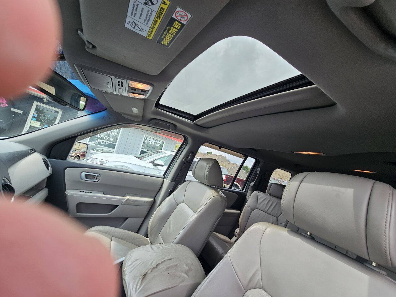 Used 2010 Honda Pilot Touring image 19