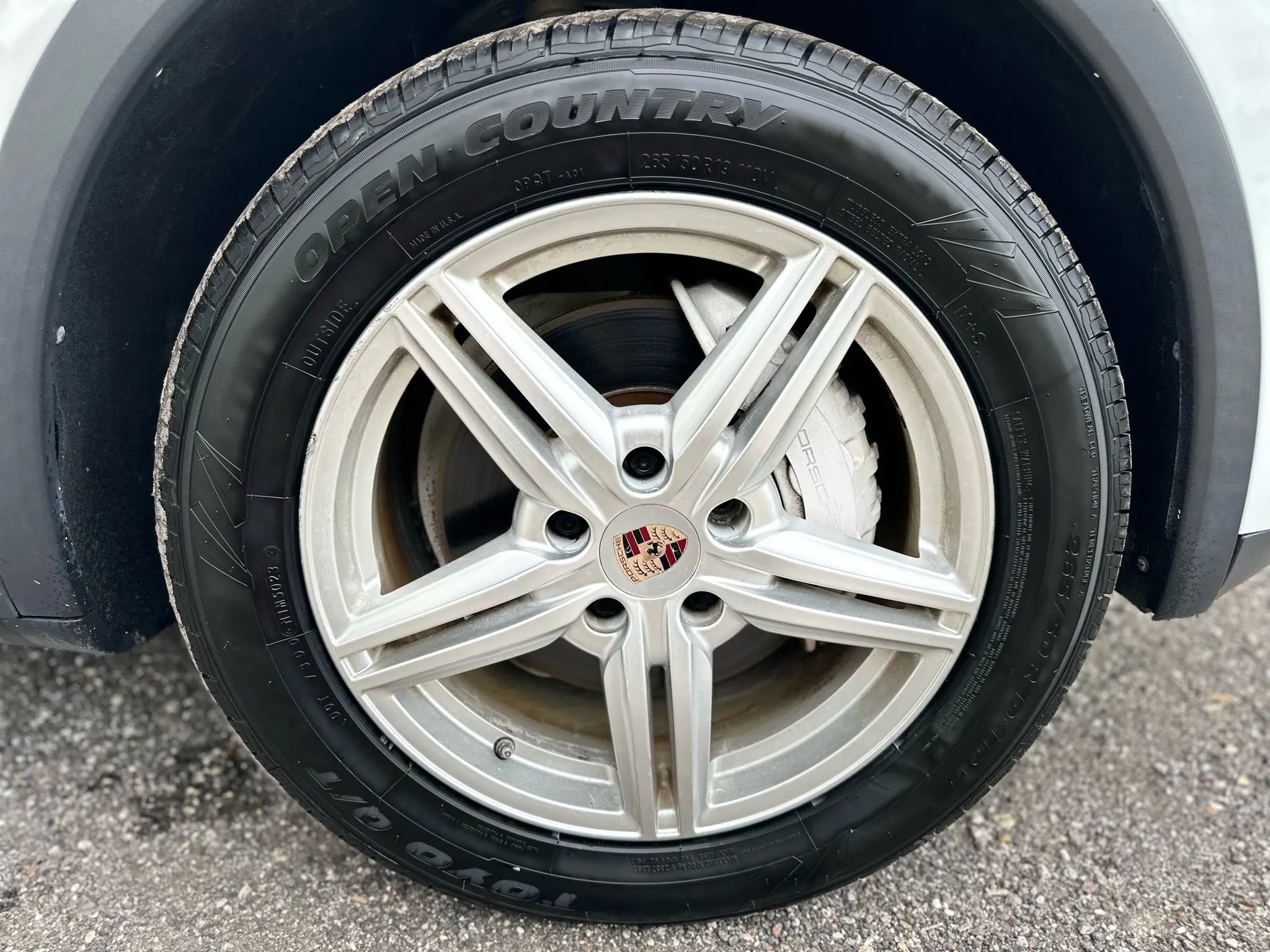 Used 2014 Porsche Cayenne Platinum Edition image 15