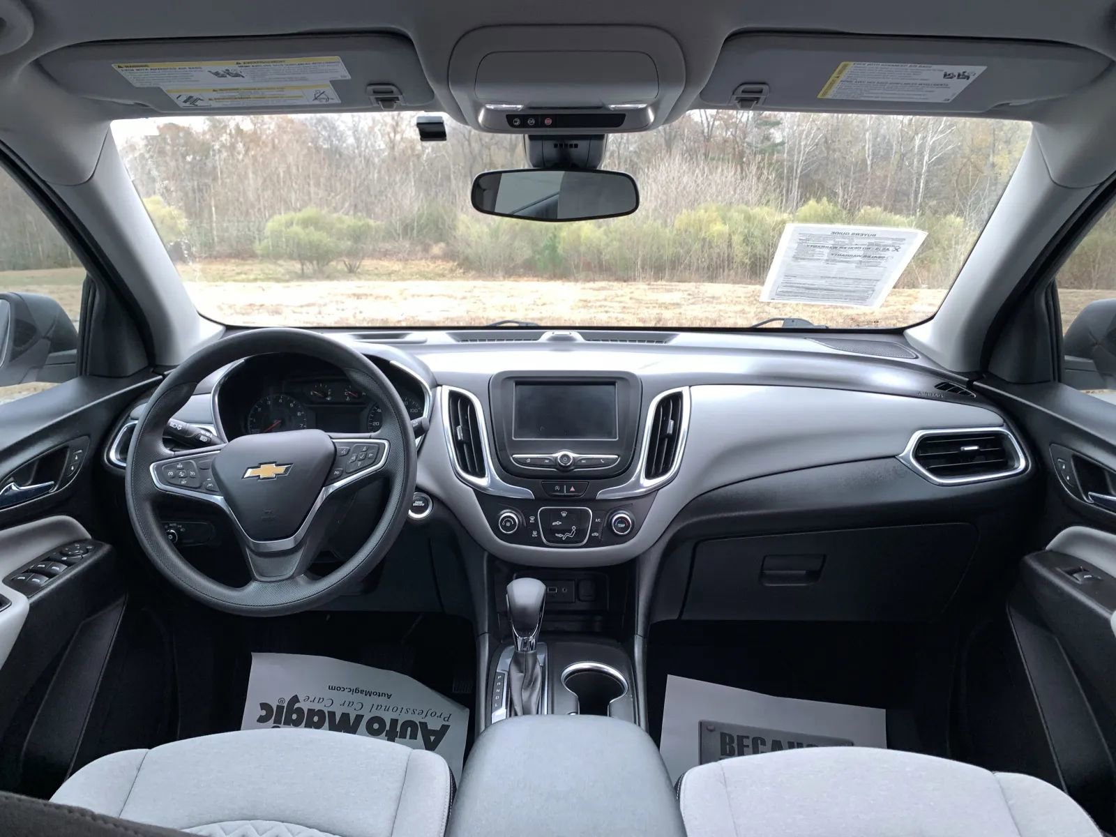 Used 2022 Chevrolet Equinox LS w/ Driver Confidence II Package image 11
