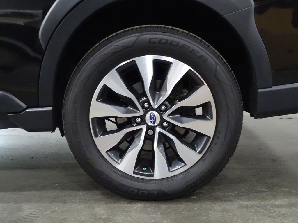 Used 2023 Subaru Outback Limited image 42