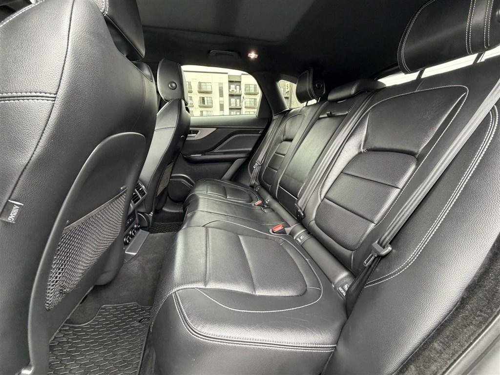 Used 2017 Jaguar F-PACE S AWD/4WD image 19