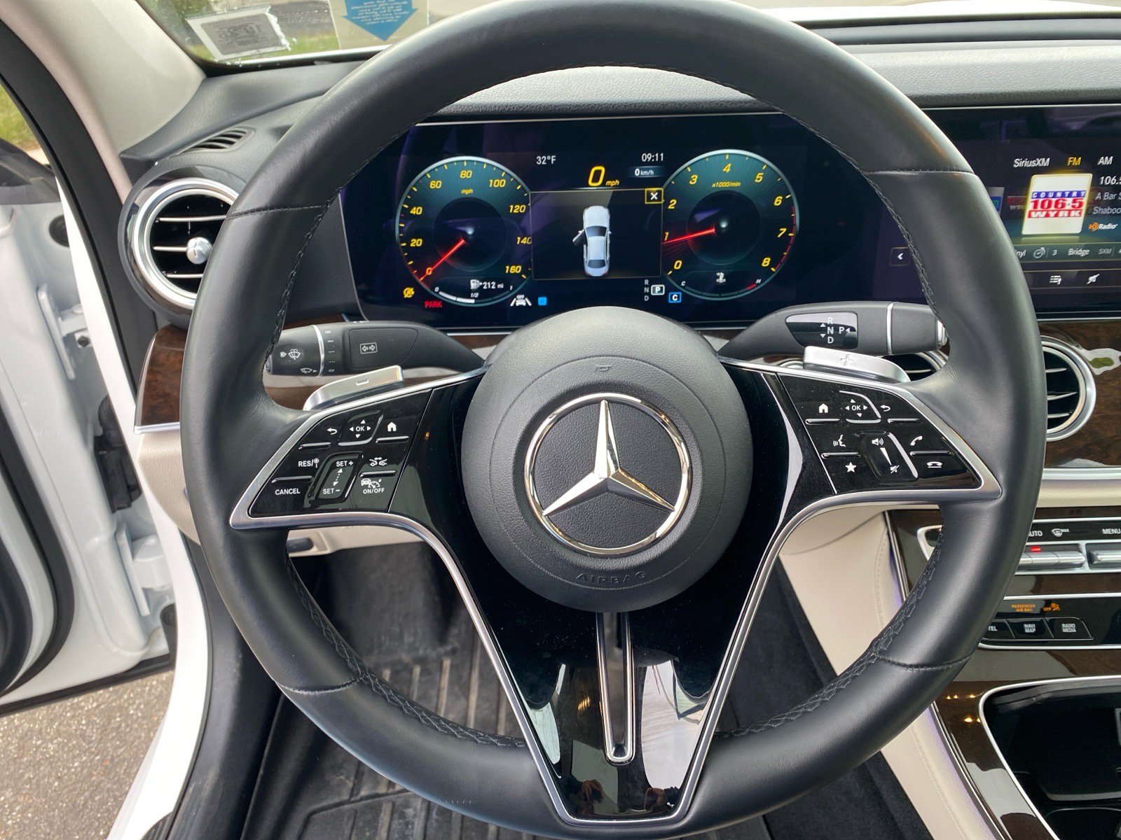 Used 2021 Mercedes-Benz E 350 4MATIC Sedan image 10