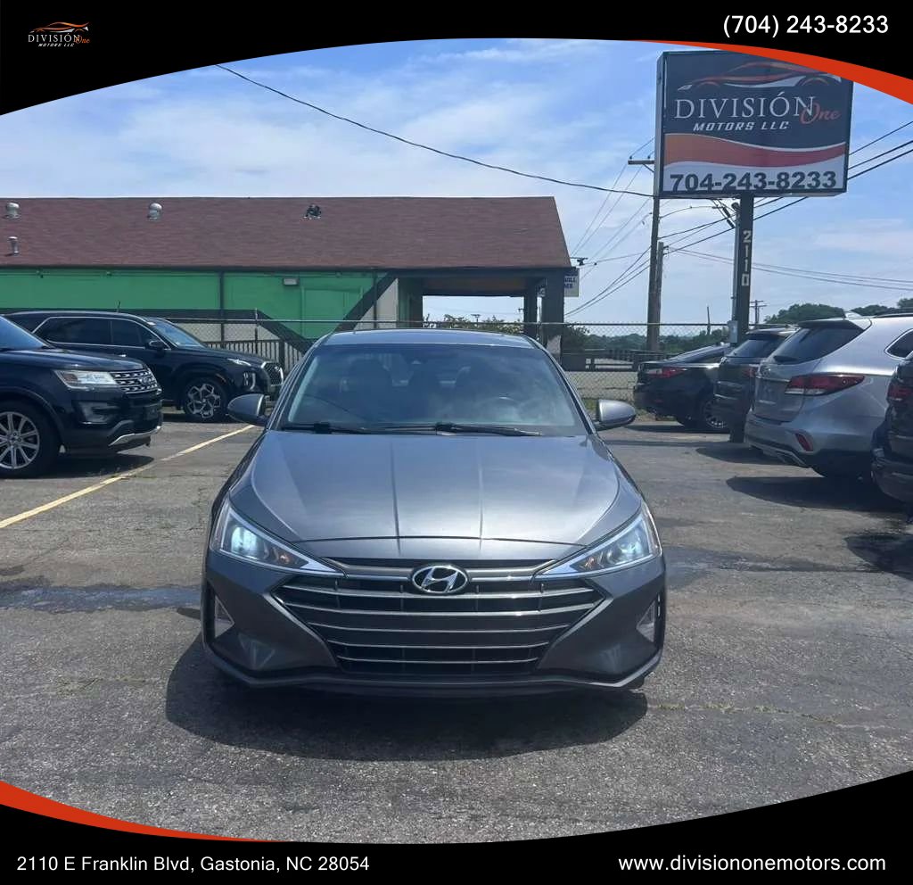 Used 2019 Hyundai Elantra Value Edition FWD image 2