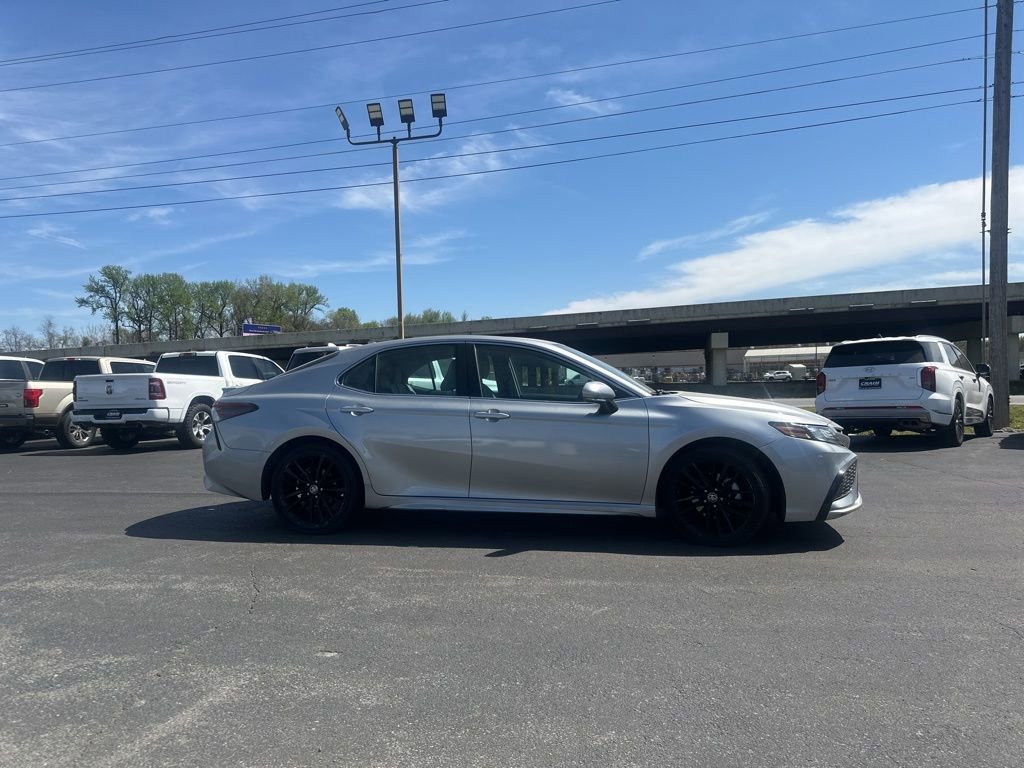 Used 2023 Toyota Camry XSE image 3