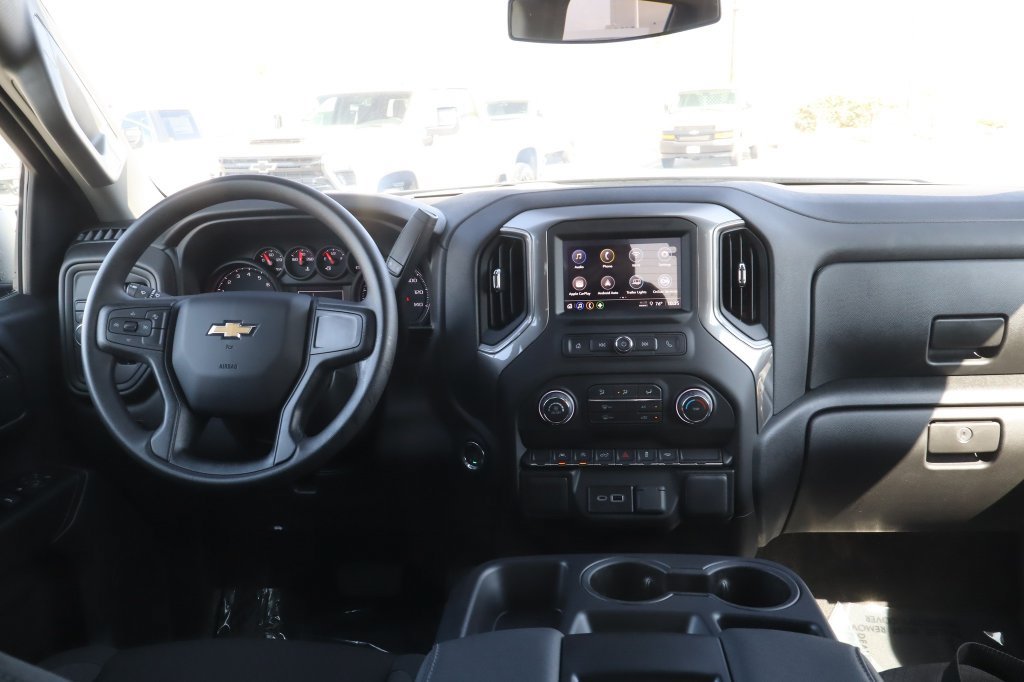 New 2026 Chevrolet Silverado 1500 Custom w/ LPO, Dark Essentials Package RWD image 26