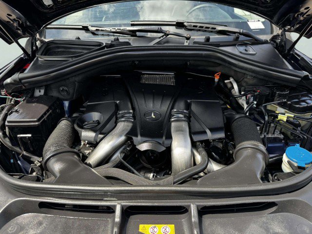 Used 2014 Mercedes-Benz GL 450 4MATIC image 63