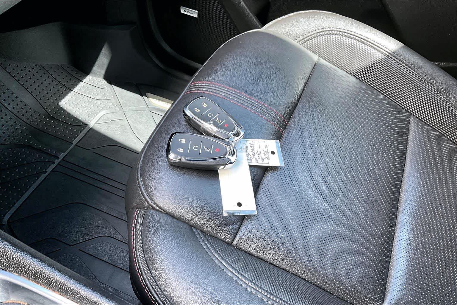 Used 2023 Chevrolet Traverse RS w/ LPO, Floor Liner Package FWD image 14