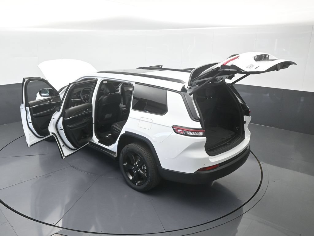 Used 2025 Jeep Grand Cherokee L Limited w/ Black Appearance Package AWD/4WD image 76