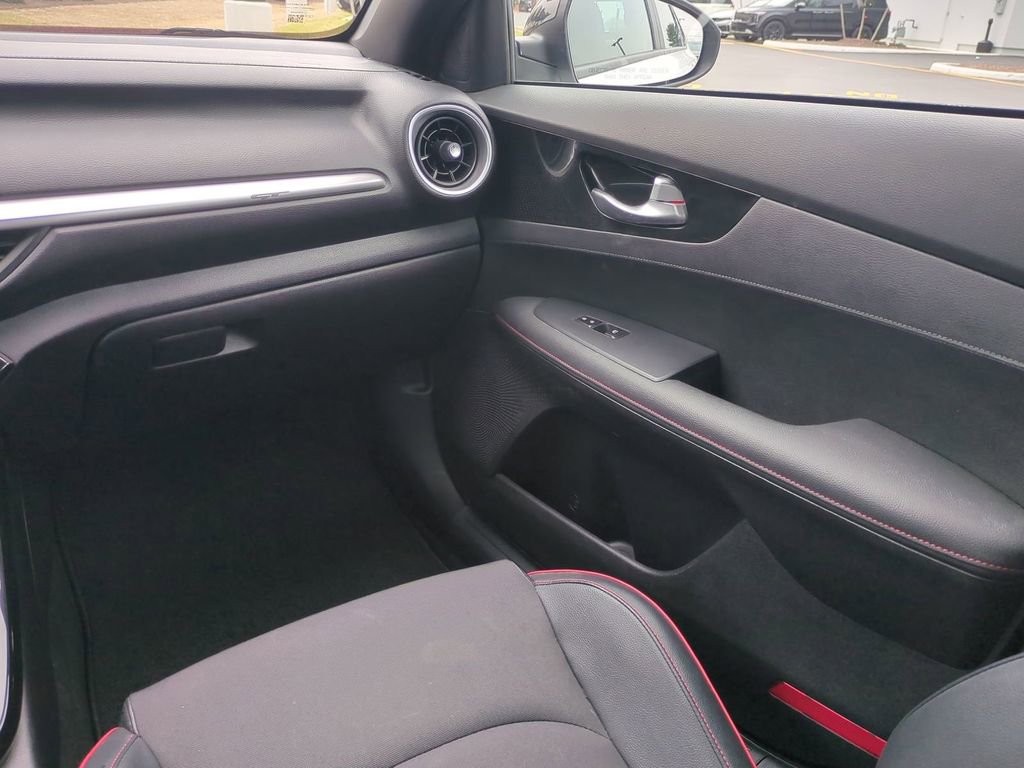 Used 2023 Kia Forte GT image 16