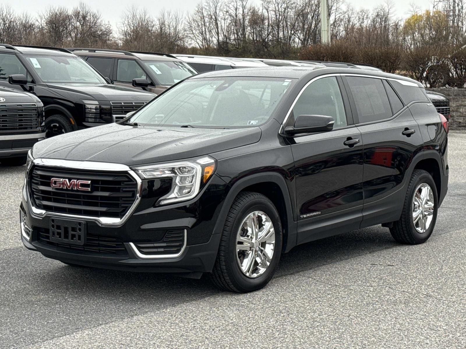 Used 2022 GMC Terrain SLE image 26