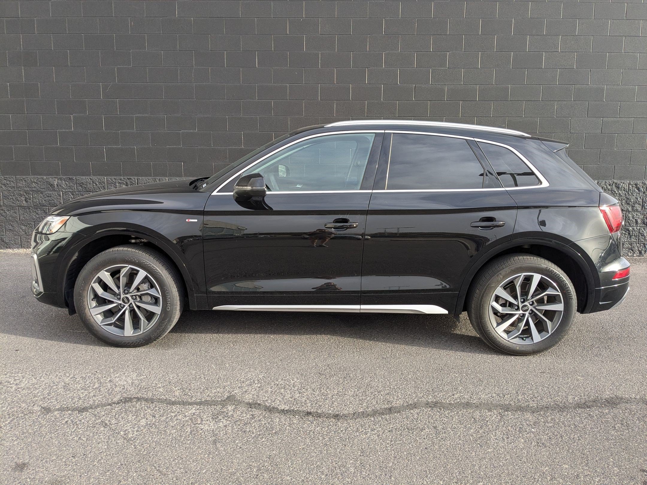 Certified 2023 Audi Q5 2.0T Premium w/ Convenience Package AWD/4WD image 7