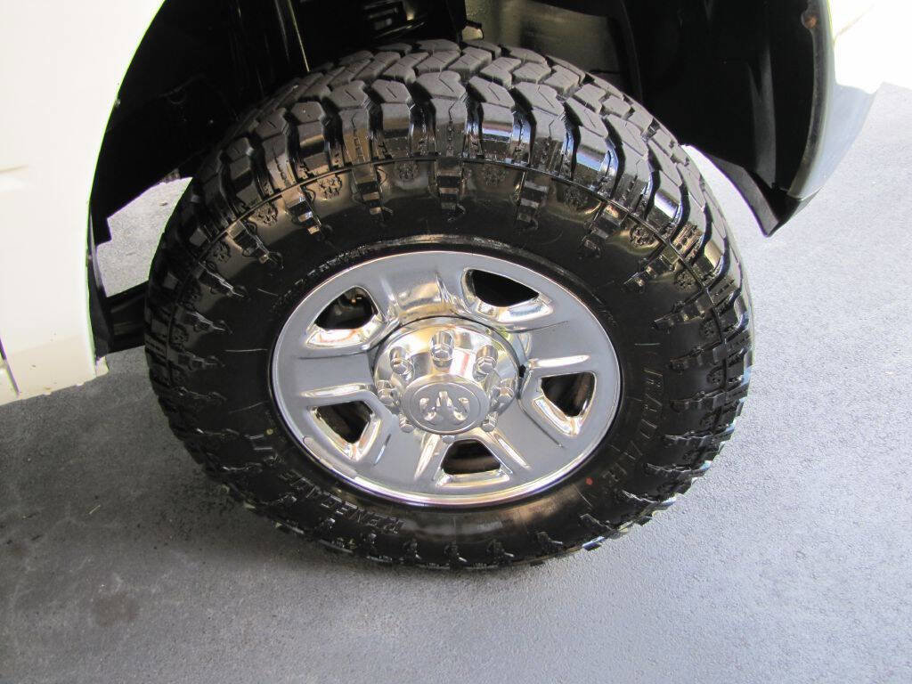 Used 2018 RAM 2500 SLT image 23