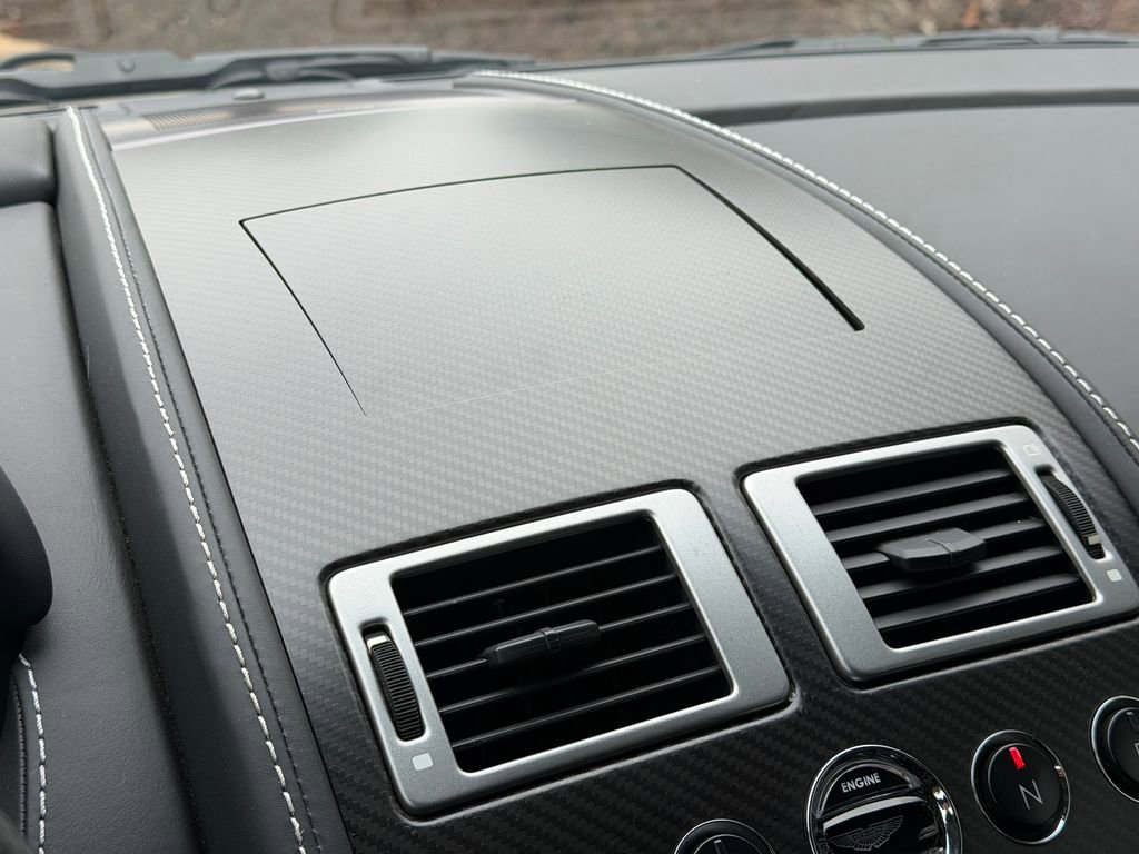 Used 2011 Aston Martin V8 Vantage N420 image 24