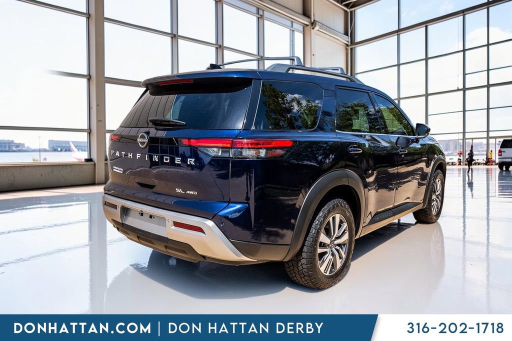 Used 2023 Nissan Pathfinder SL AWD/4WD image 34