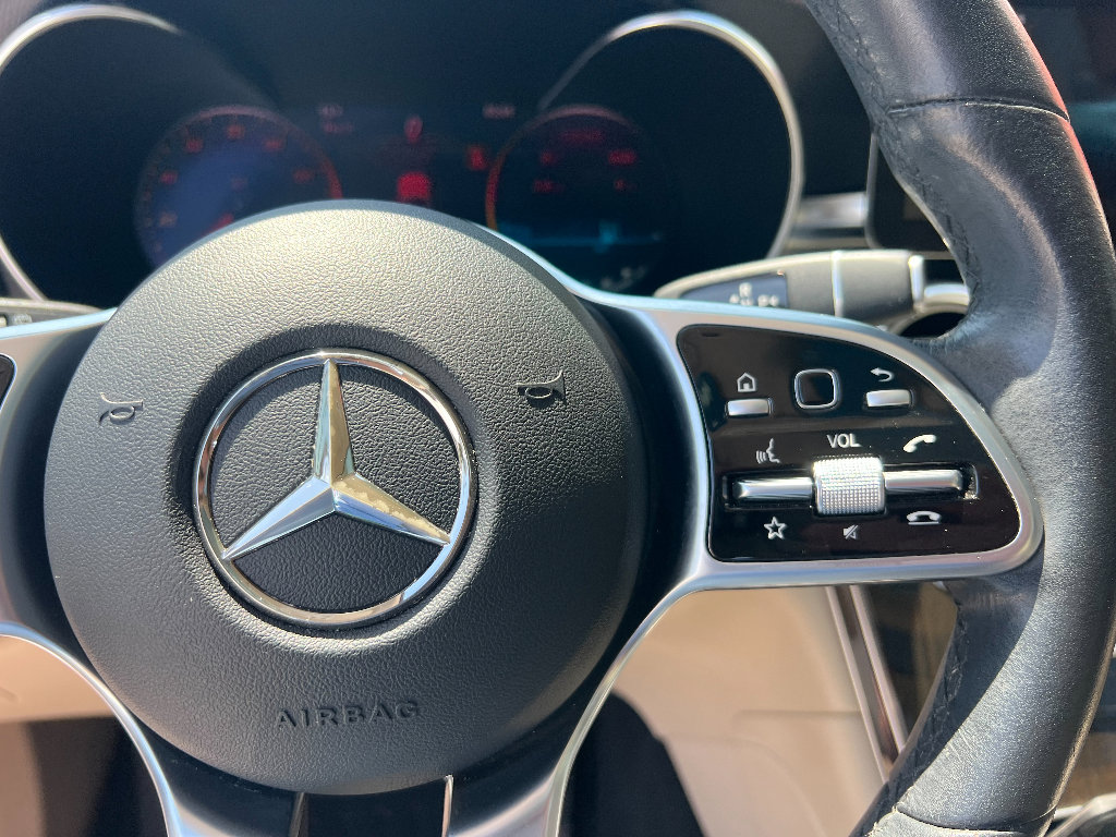 Used 2021 Mercedes-Benz GLC 300 4MATIC w/ Premium Package image 22