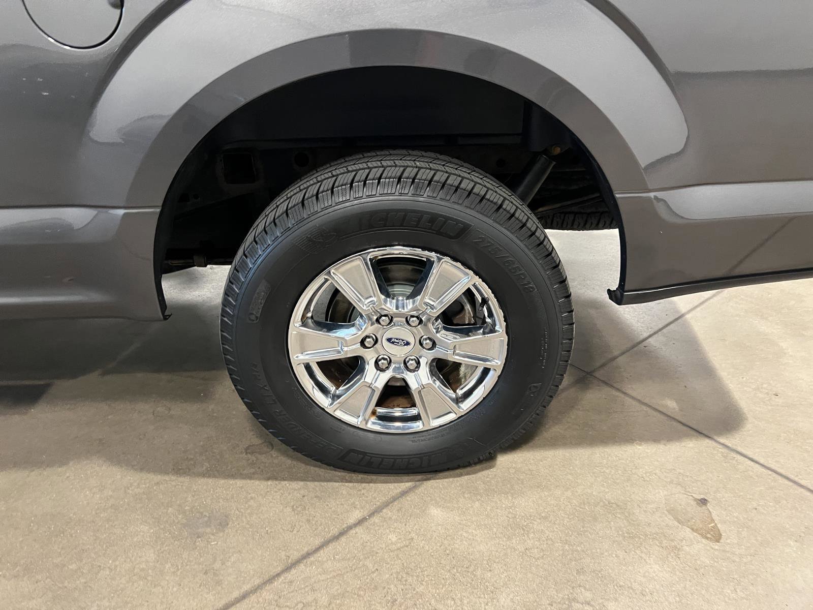 Used 2015 Ford F150 XLT w/ Equipment Group 302A Luxury image 40