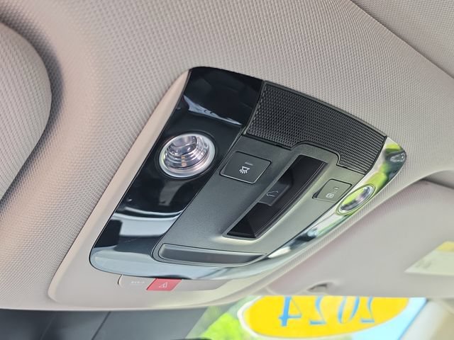 Certified 2025 Kia Sorento S w/ Panoramic Sunroof Package FWD image 29