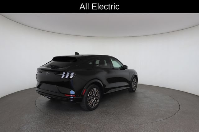 Used 2024 Ford Mustang Mach-E Premium AWD/4WD image 17