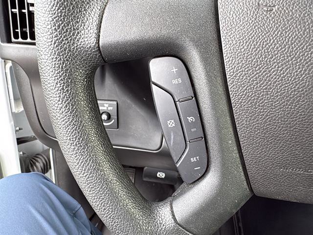 Used 2024 GMC Savana 2500 w/ Driver Convenience Package image 18