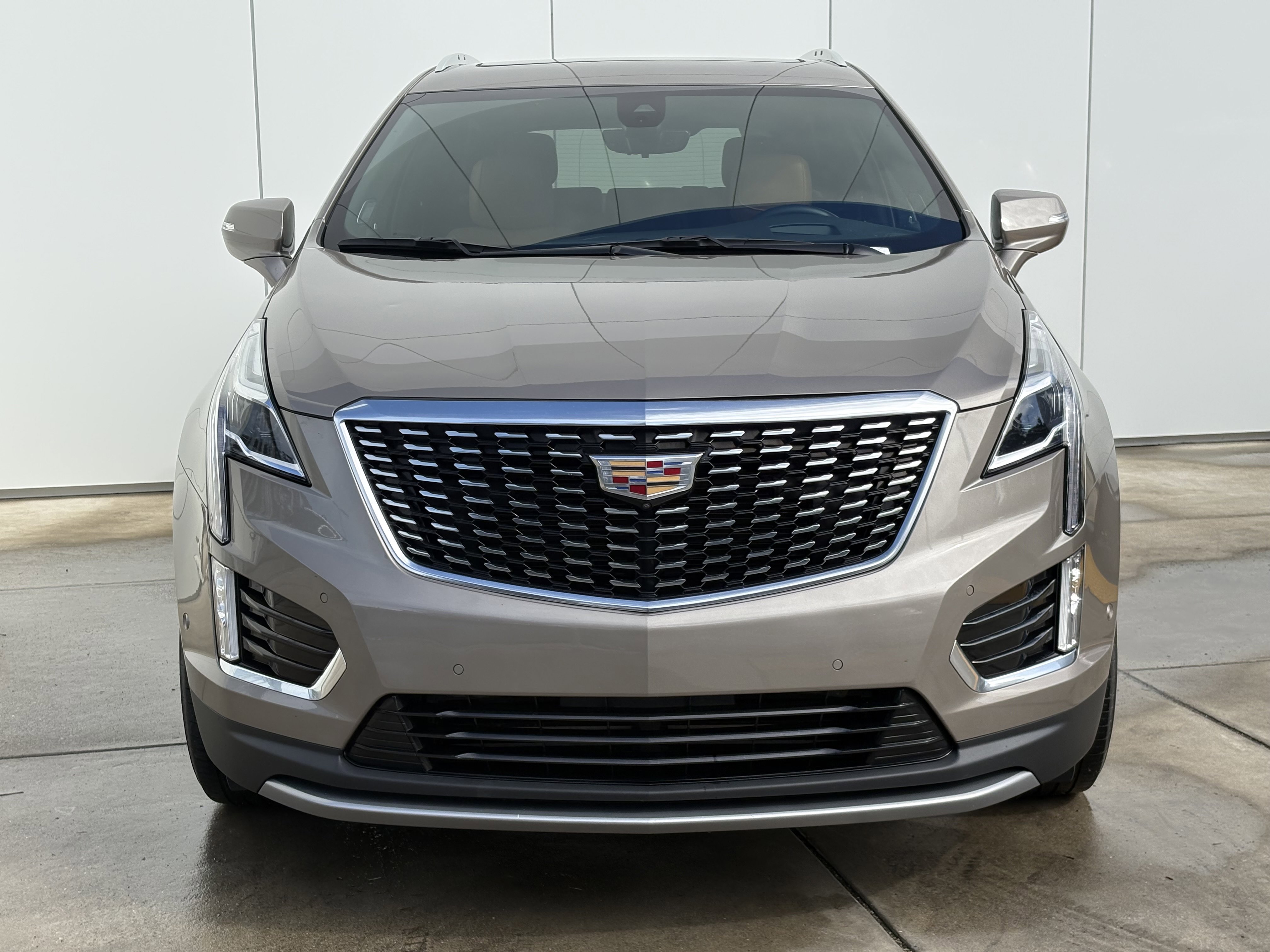 Certified 2023 Cadillac XT5 Premium Luxury w/ Technology Package image 3