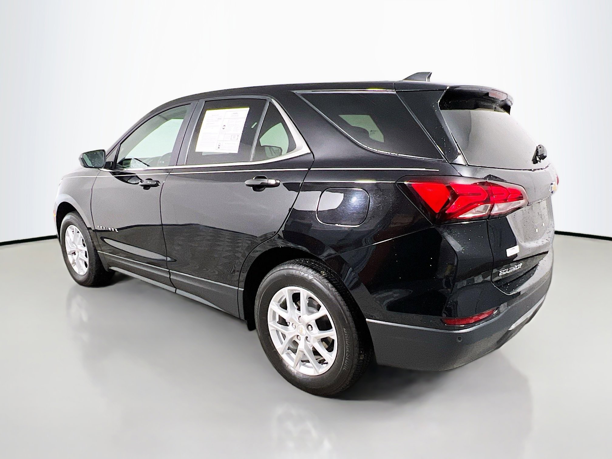 Used 2024 Chevrolet Equinox LT image 8