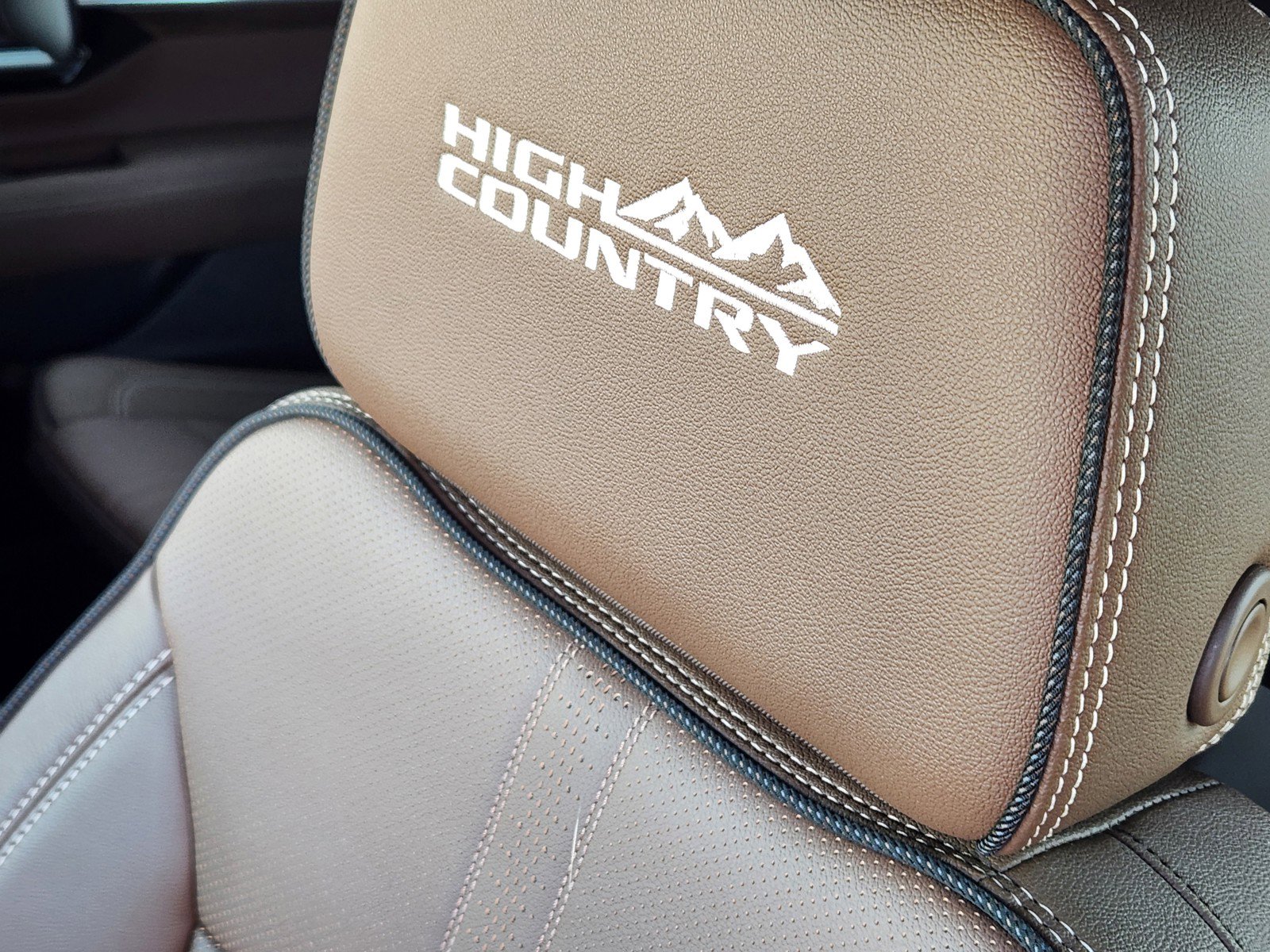 New 2026 Chevrolet Tahoe High Country image 11